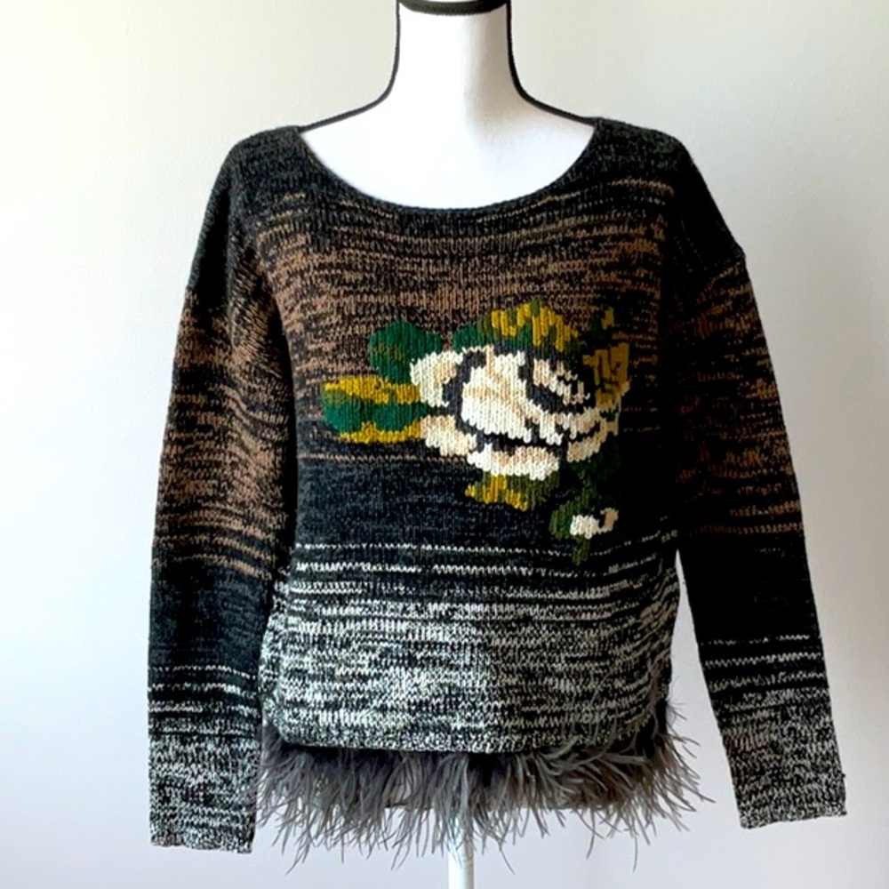 Beautiful Twinset Sweater with Feather Hem